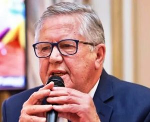 DESTEMPERO E BAIXARIA: PREFEITO ÂNGELO FERREIRA É CRITICADO POR TRATAR ADVERSÁRIO POLÍTICO COMO BANDIDOS E LADRÕES